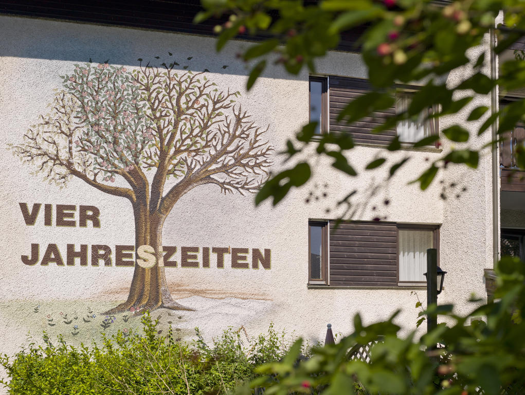 Hotel Garni Vier Jahreszeiten Bad Füssing Esterno foto