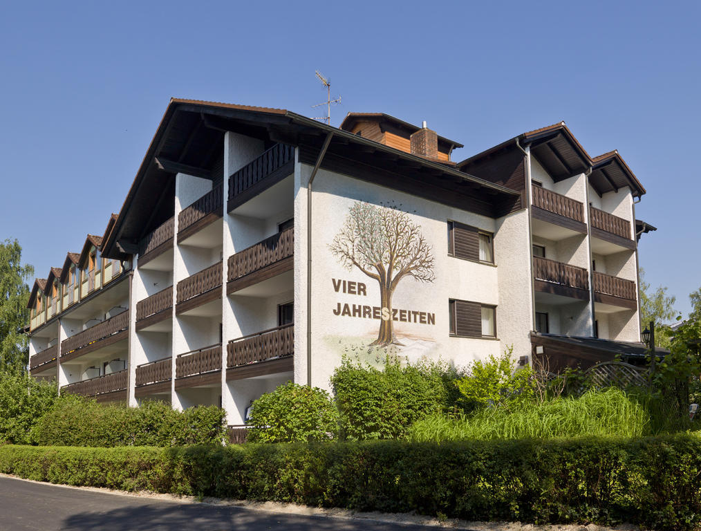 Hotel Garni Vier Jahreszeiten Bad Füssing Esterno foto